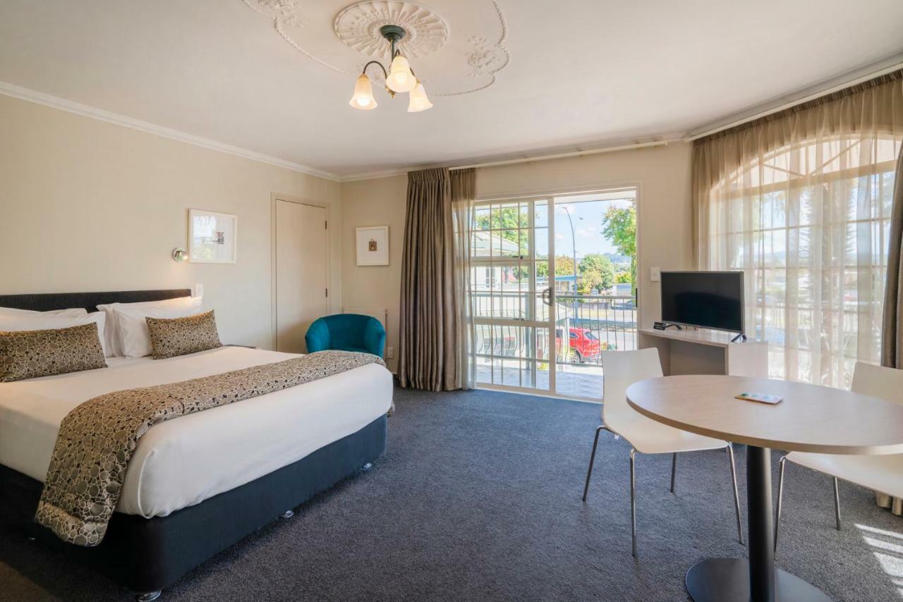 موتيل روتوروا أكوموديشن آند سبا سيلفر فرن المظهر الخارجي الصورة A typical room at the hotel