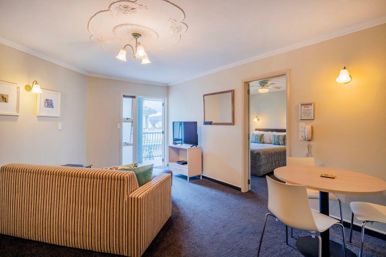 موتيل روتوروا أكوموديشن آند سبا سيلفر فرن المظهر الخارجي الصورة A typical one-bedroom apartment
